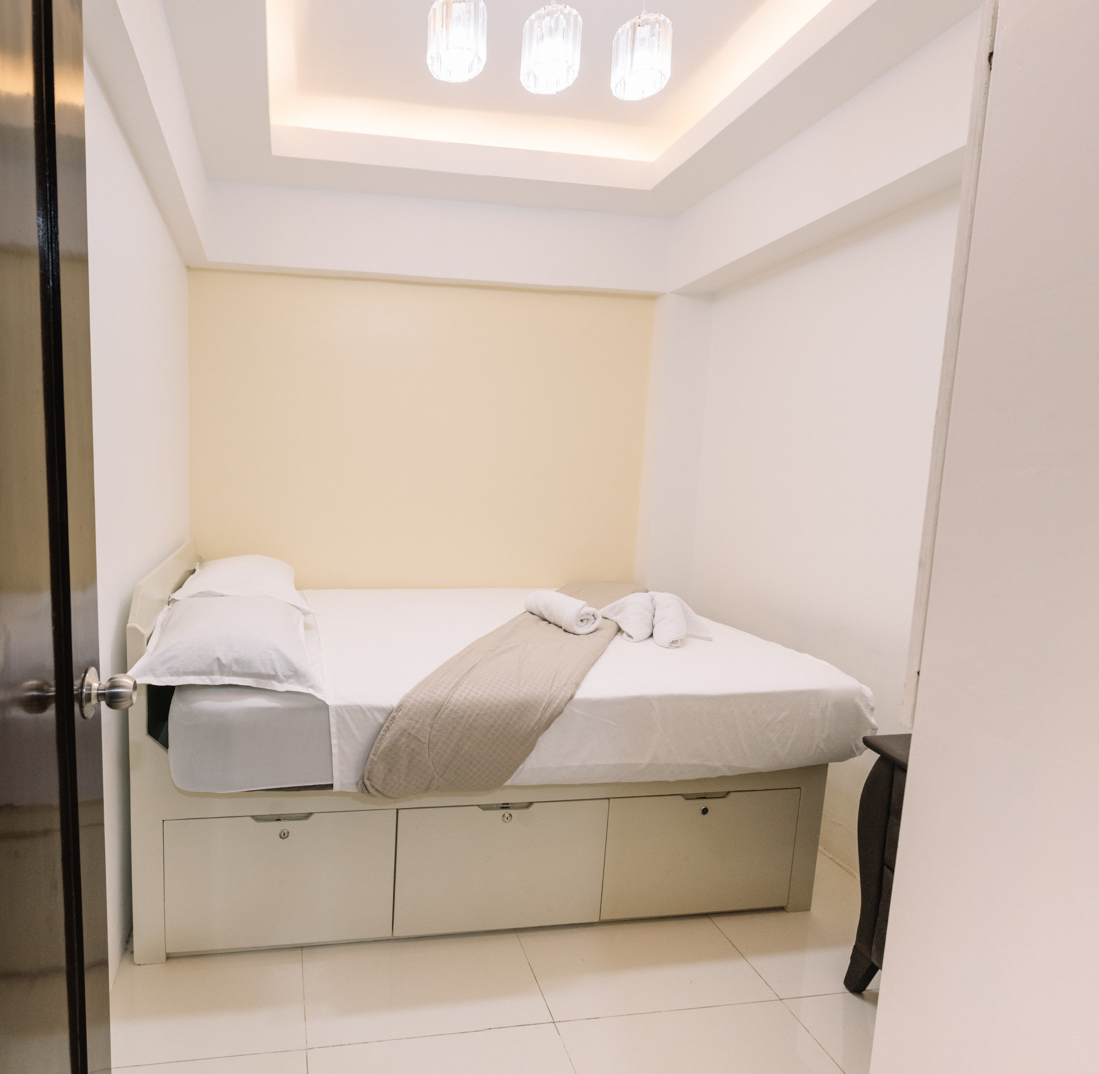 Bedroom 2 with double bed