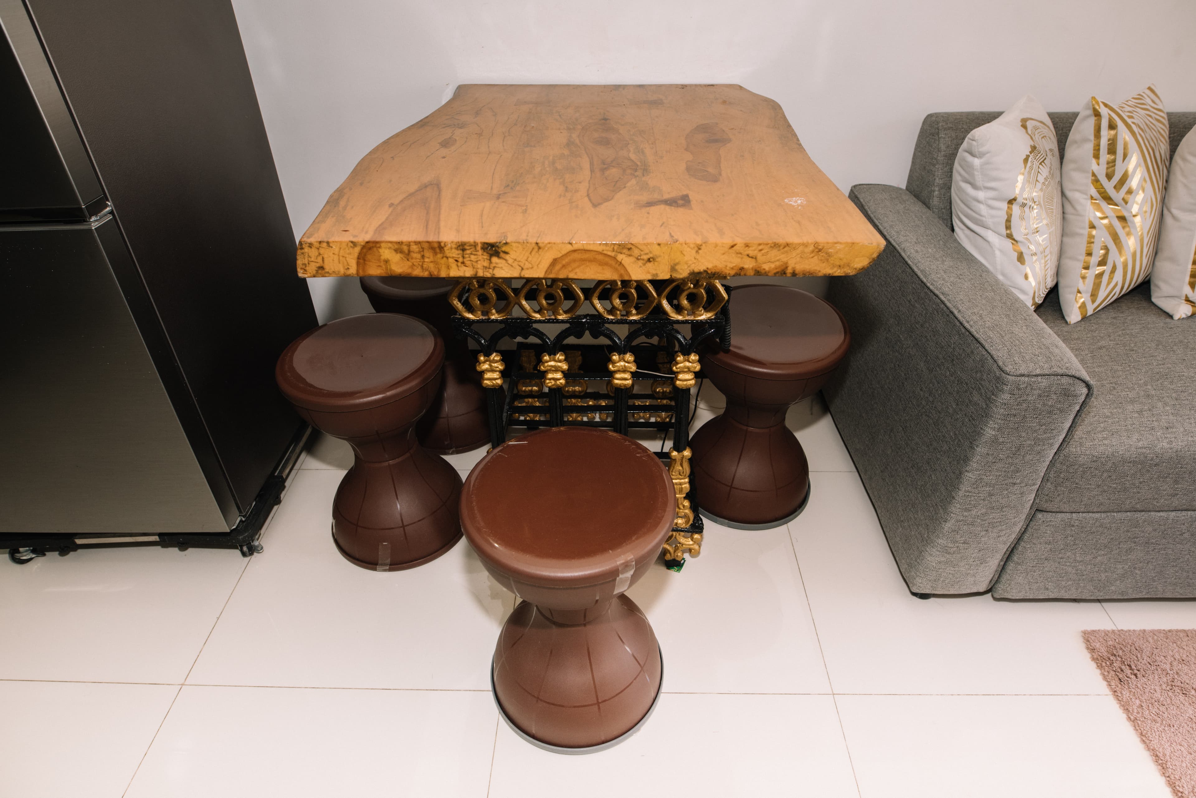 Living room with sofa and Smart TV